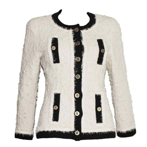 bouclé stof chanel|coco Chanel boucle jacket.